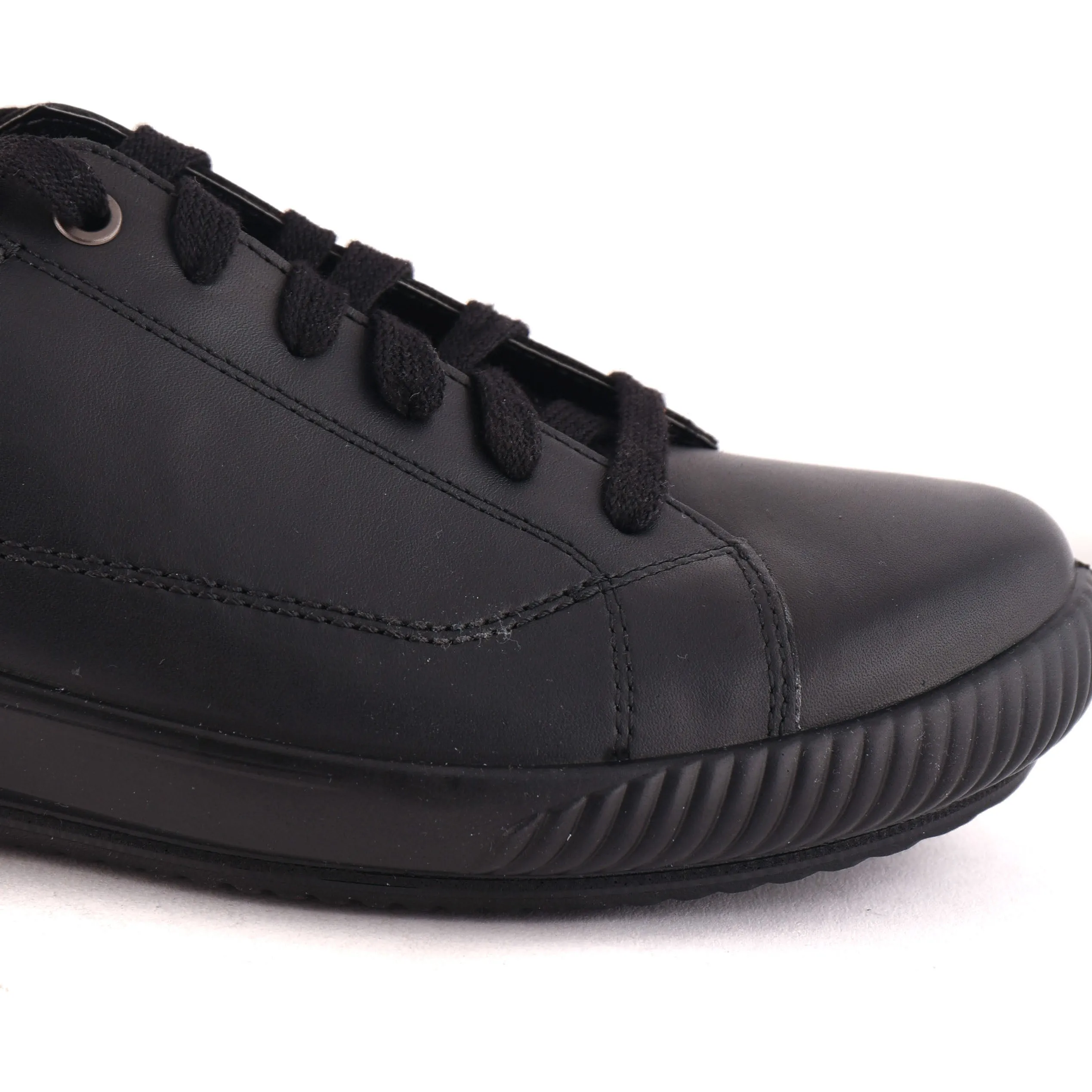 1222 Black