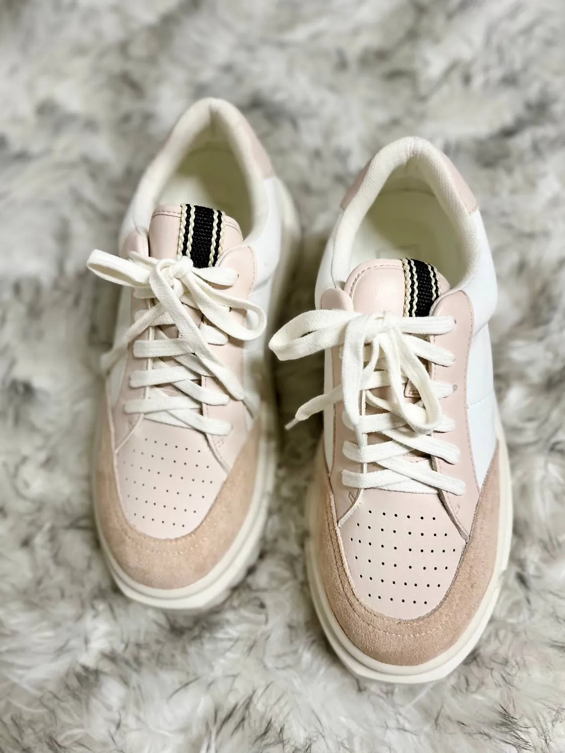 Britney Platform Sneakers In White