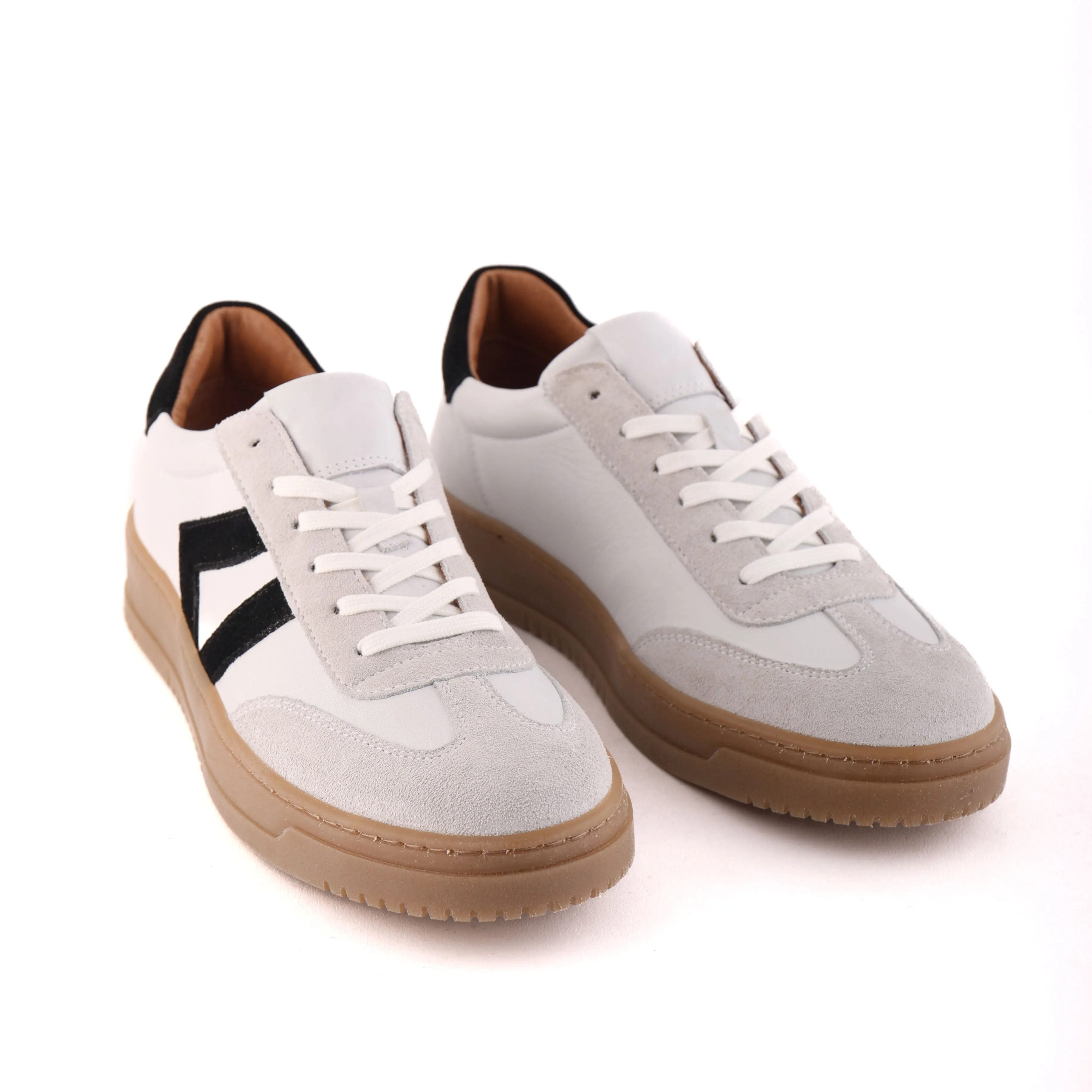 CLEO Black/White and Grey