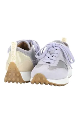 Dilara In Lilac