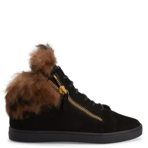 Giuseppe Zanotti Kriss