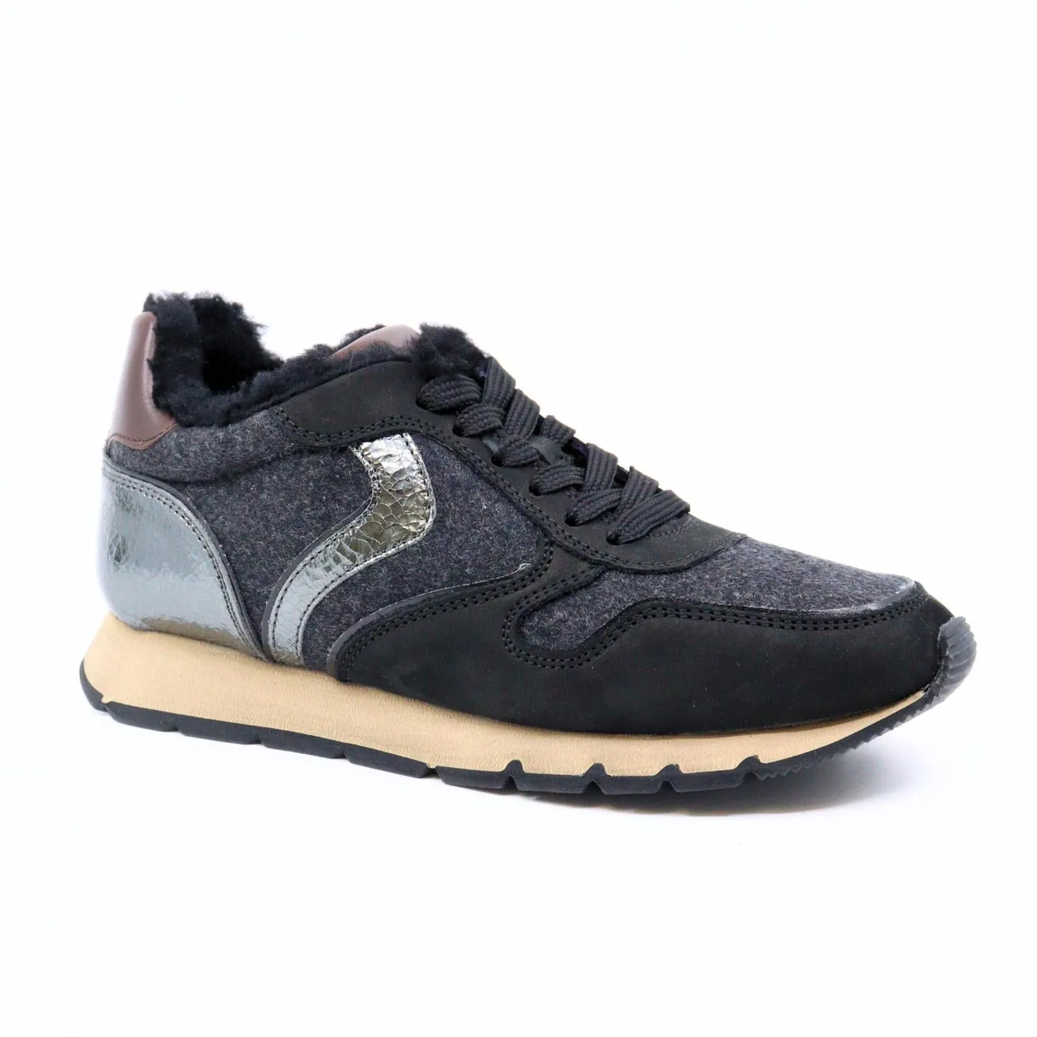 Julia Fur Sneakers In Black