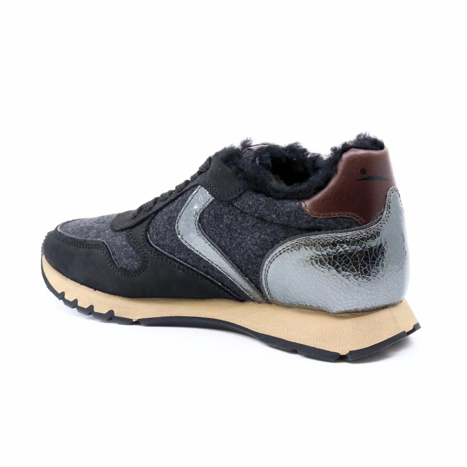 Julia Fur Sneakers In Black
