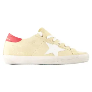 Super Star Sneakers - Golden Goose Deluxe Brand - Leather - Yellow