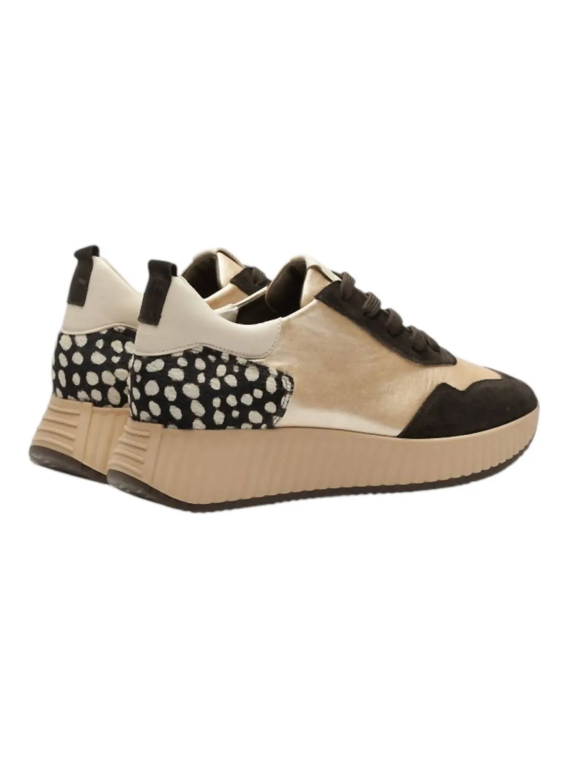 Women's Aki Sneaker In Platino