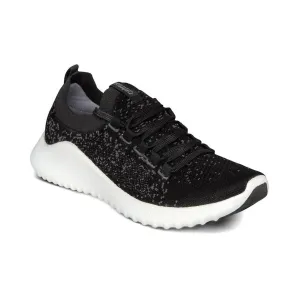 Women's Carly Sneaker In Black