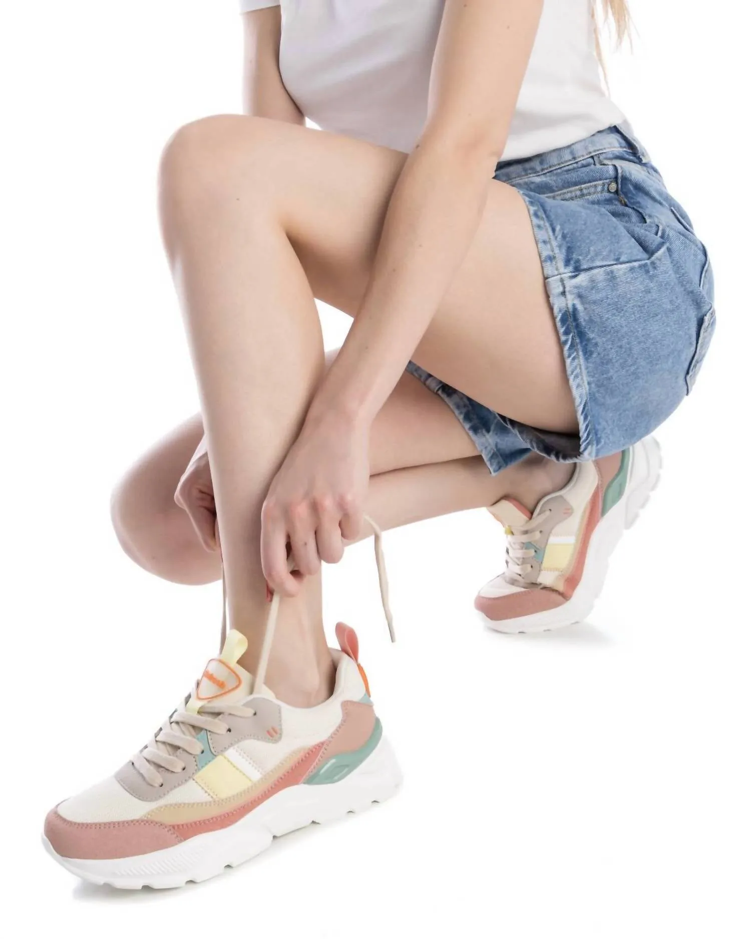Women's Casual Comfort Sneakers In Beige
