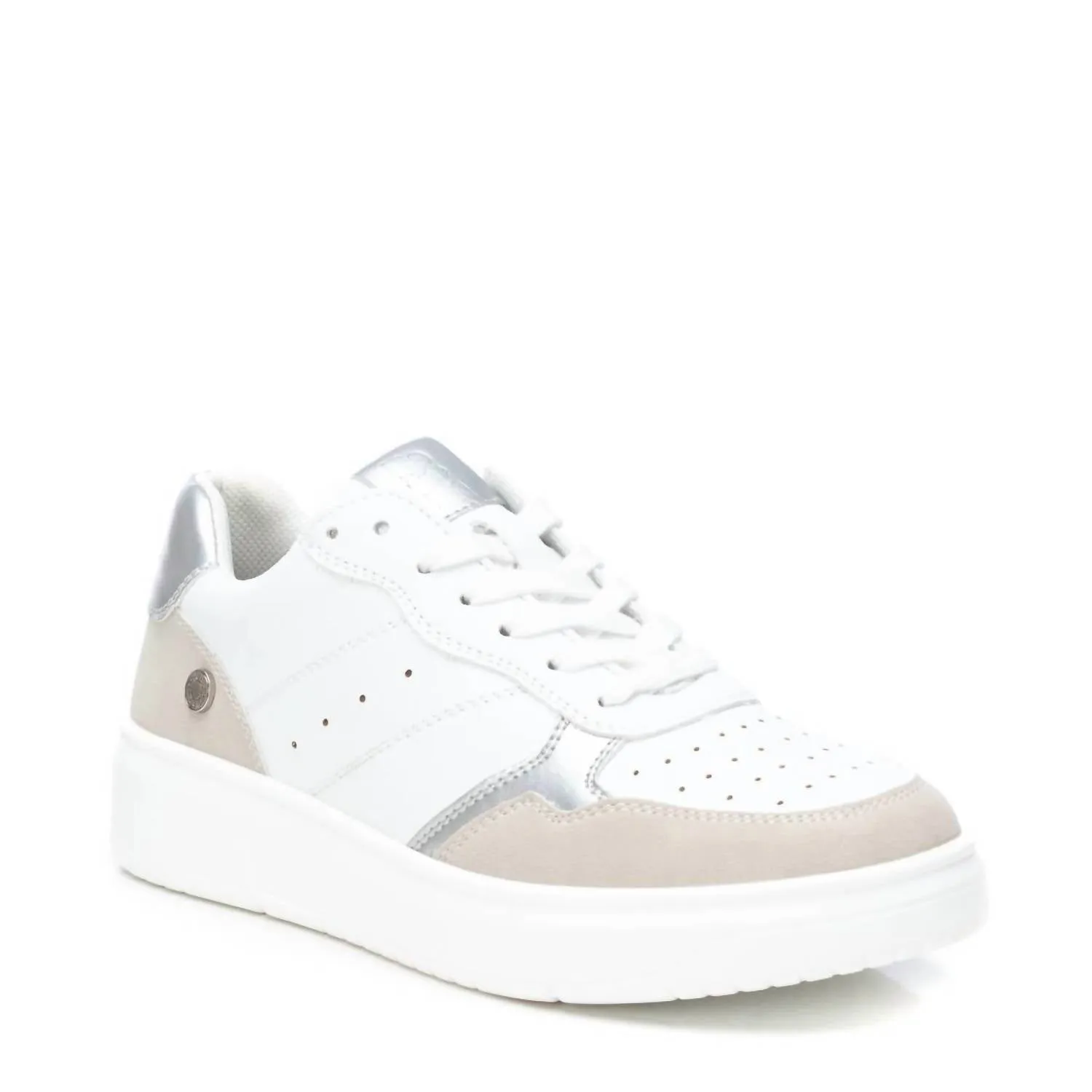 Women's Casual Comfort Sneakers In White