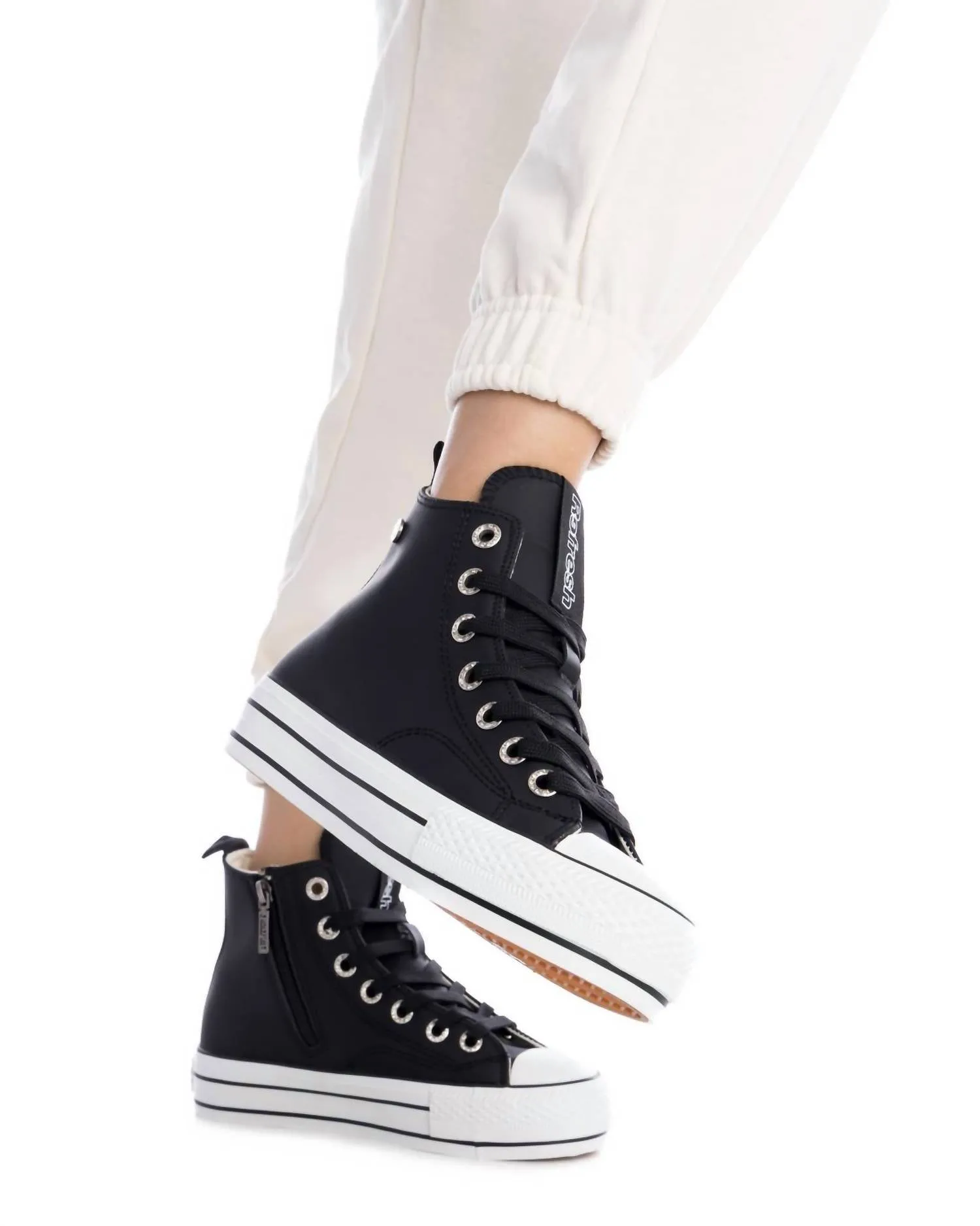 Women's Casual High Top Sneakers In Black