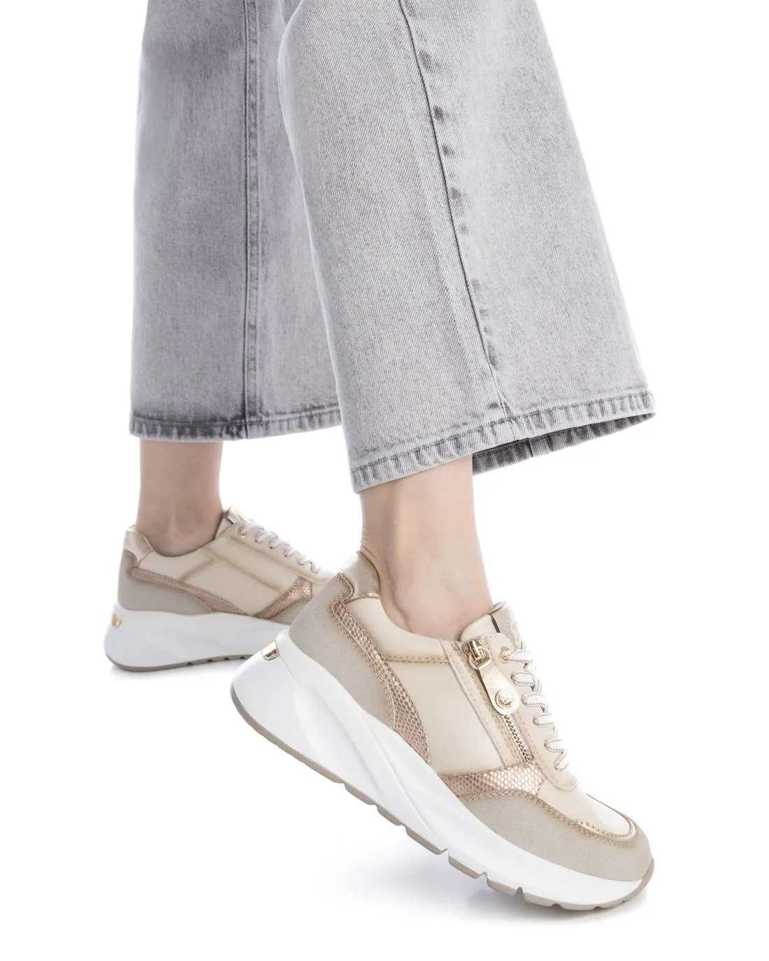 Women's Casual Sneakers By XTI