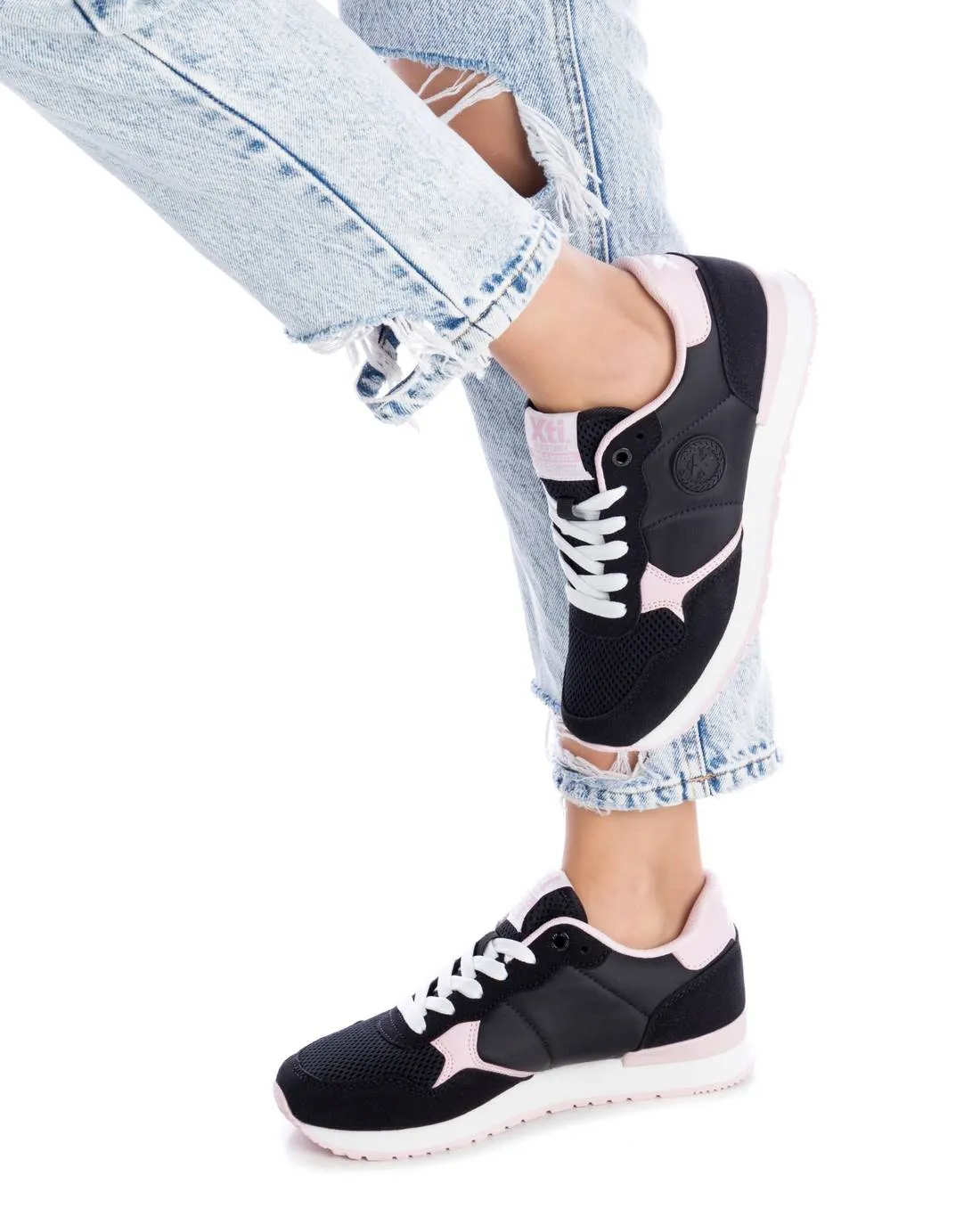 Women's Casual Sneakers By XTI