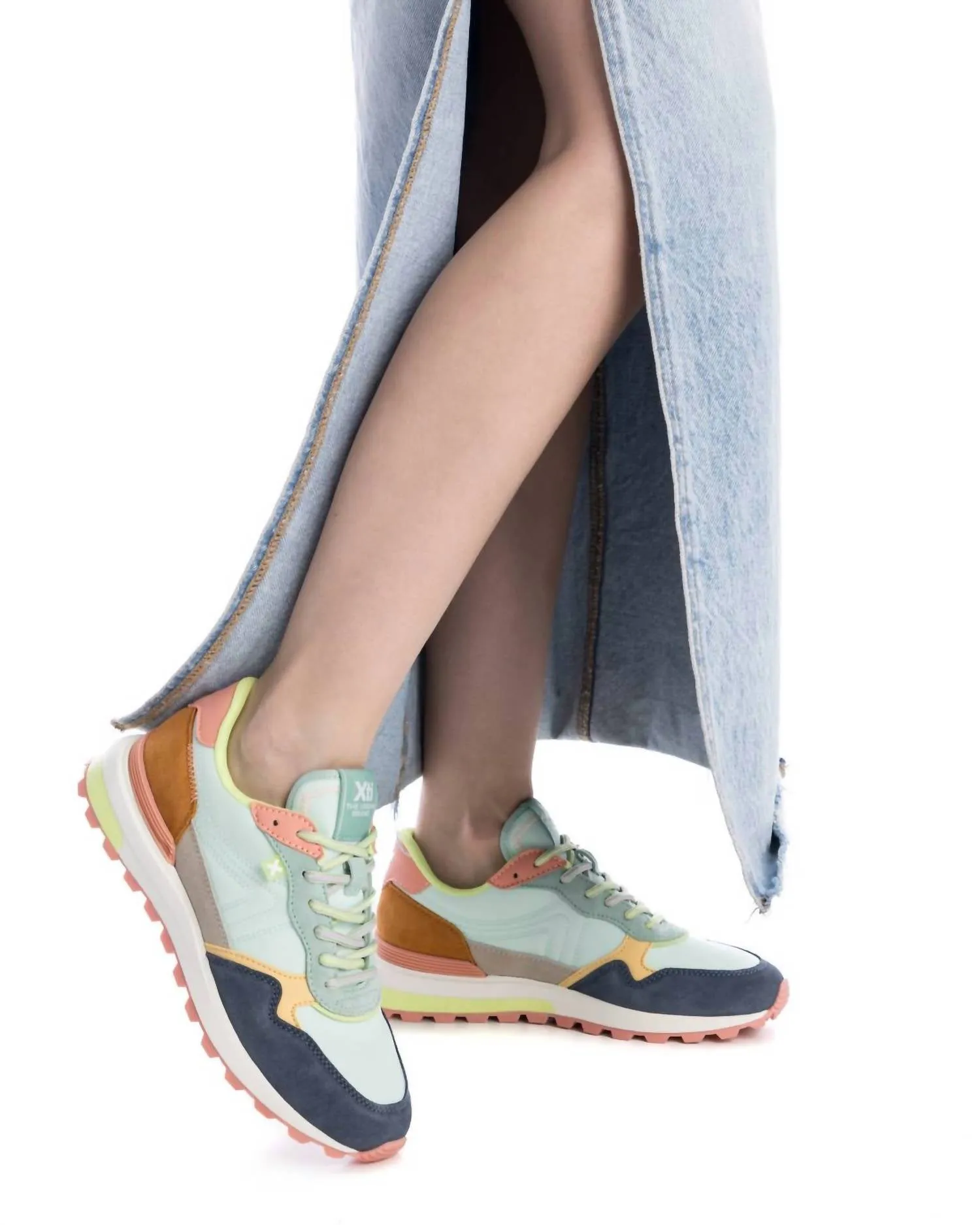 Women's Casual Sneakers In Aqua
