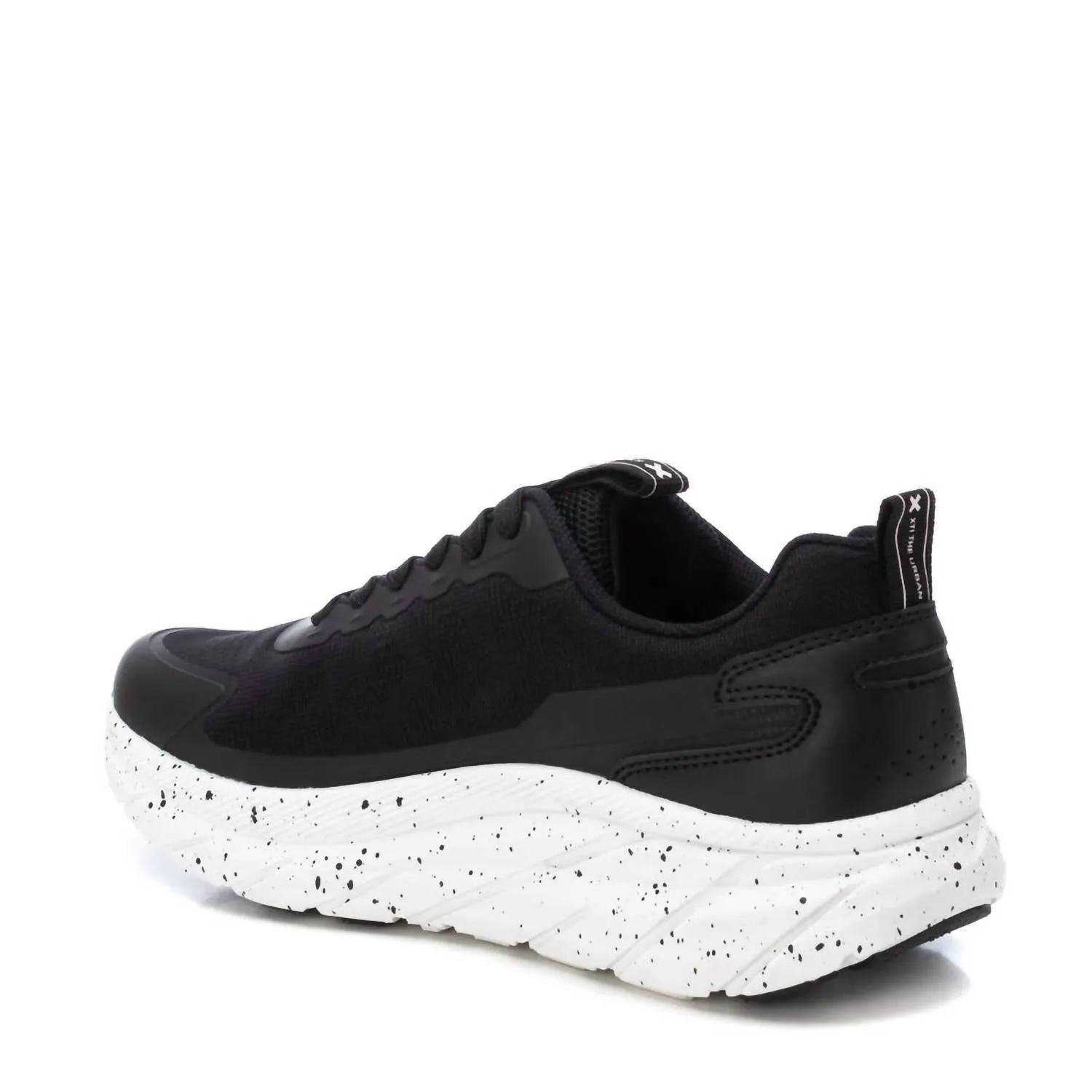 Women's Casual Sneakers In Black