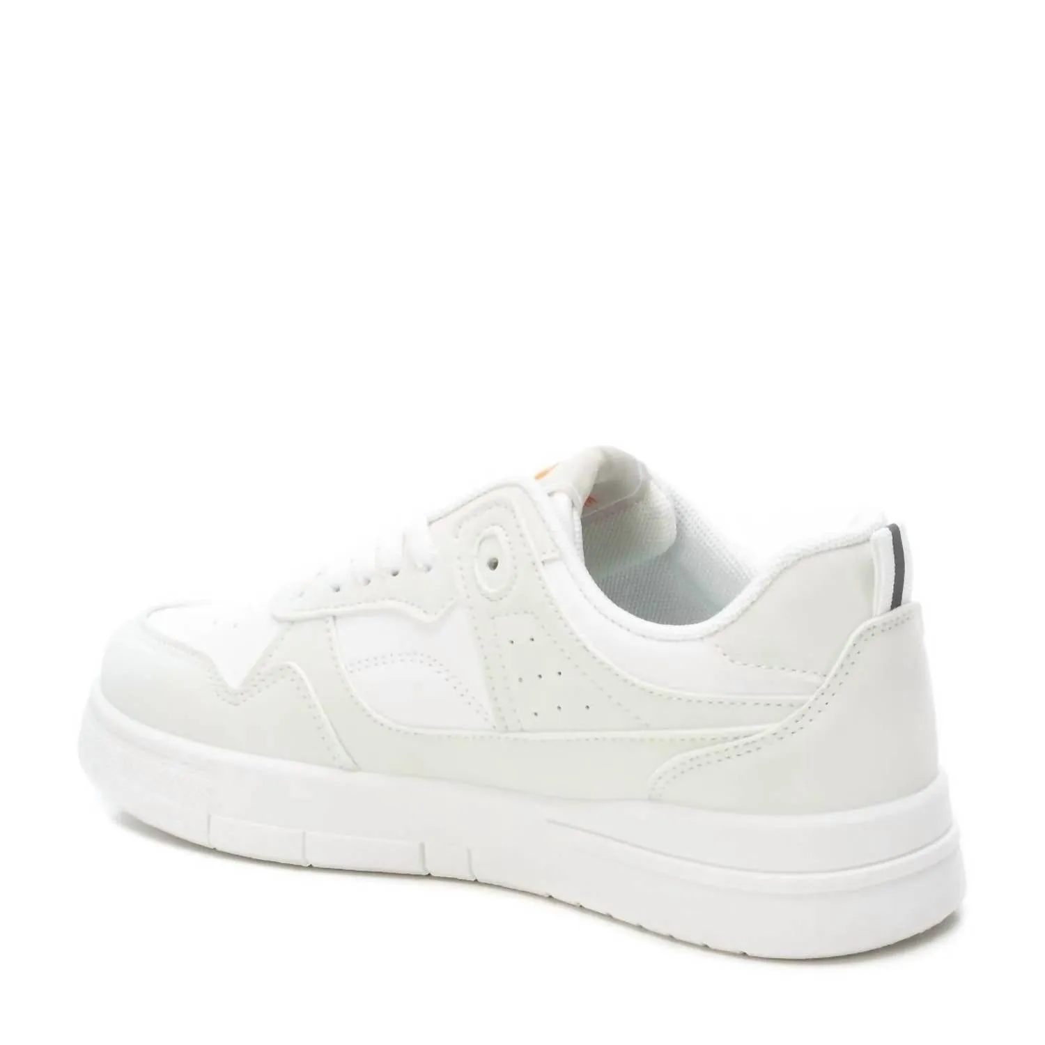 Women's Casual Sneakers In White