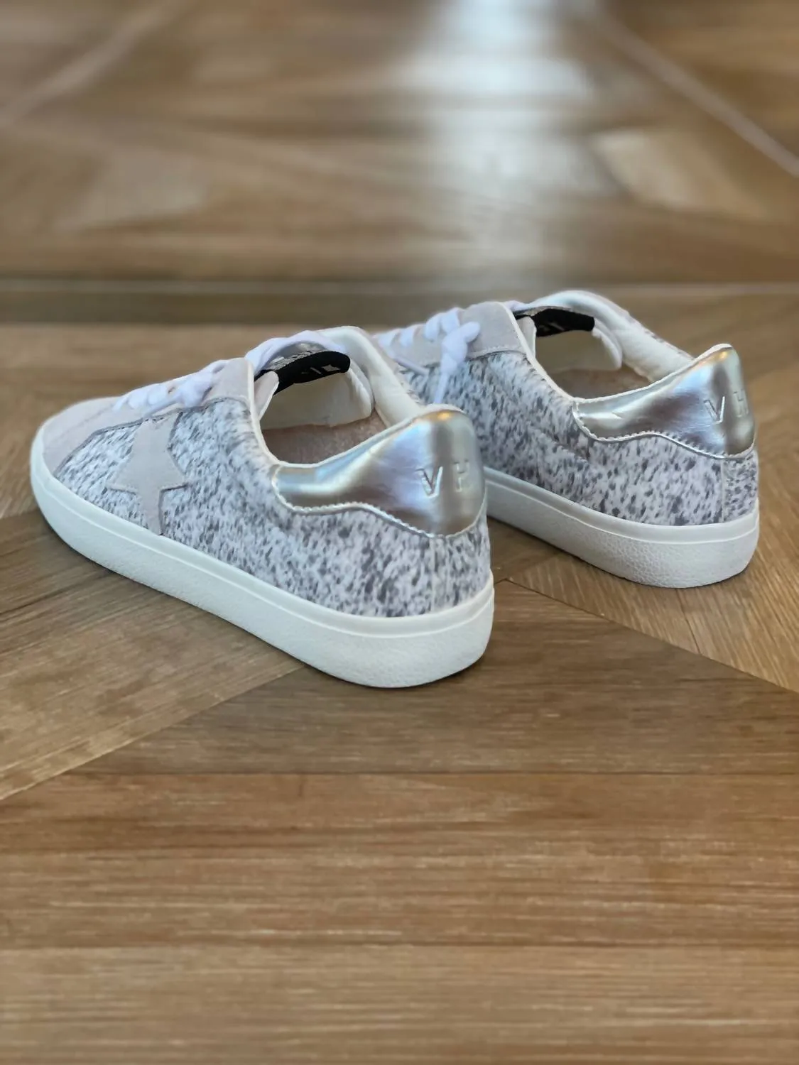 Women's Cottonwood Sneaker In Wild Grey
