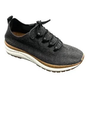 Women's Courier Sneakers In Charcoal