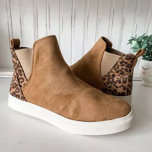 Women's Dembra Sneaker In Tan