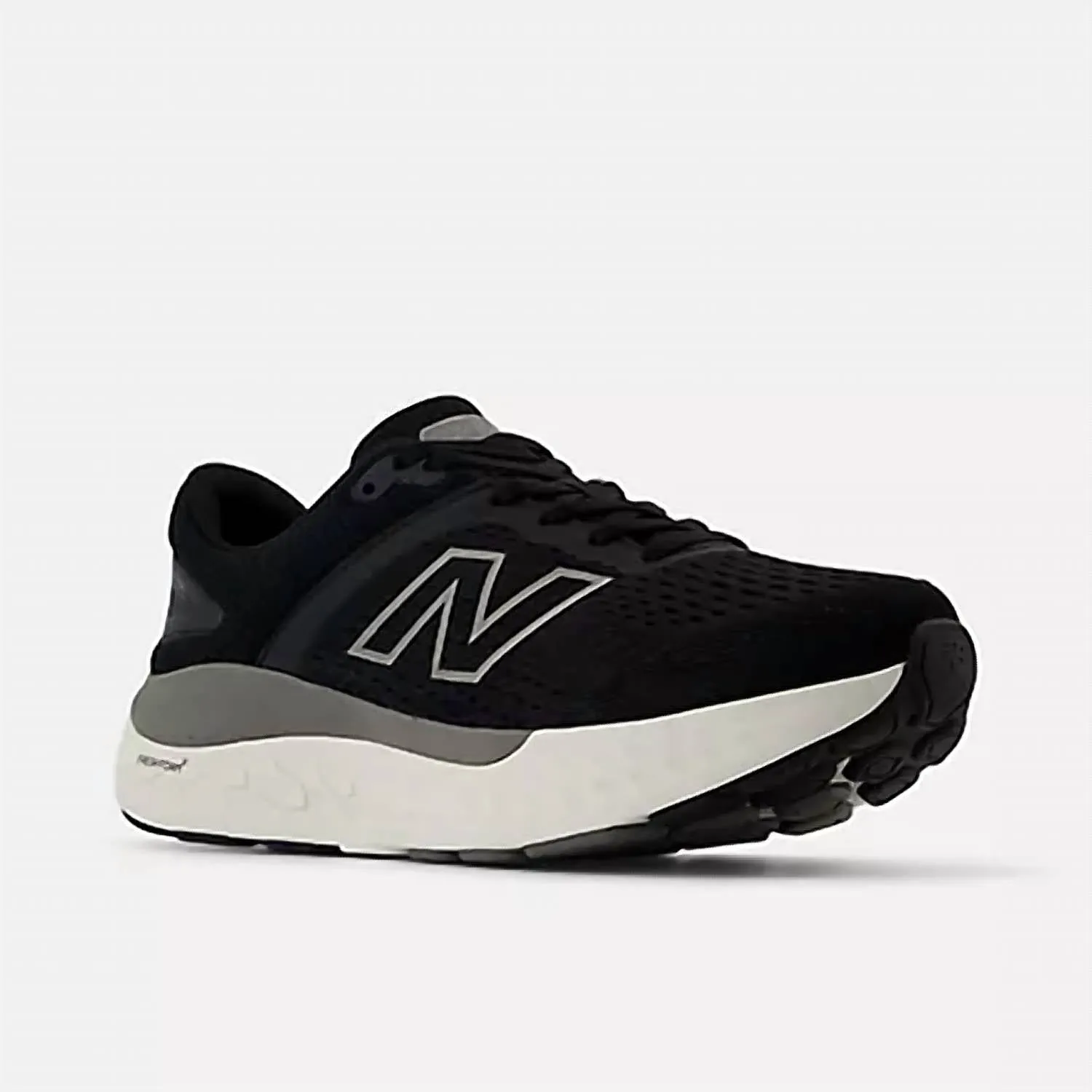 Women's Fresh Foam X 1540V4 Sneakers In Black White