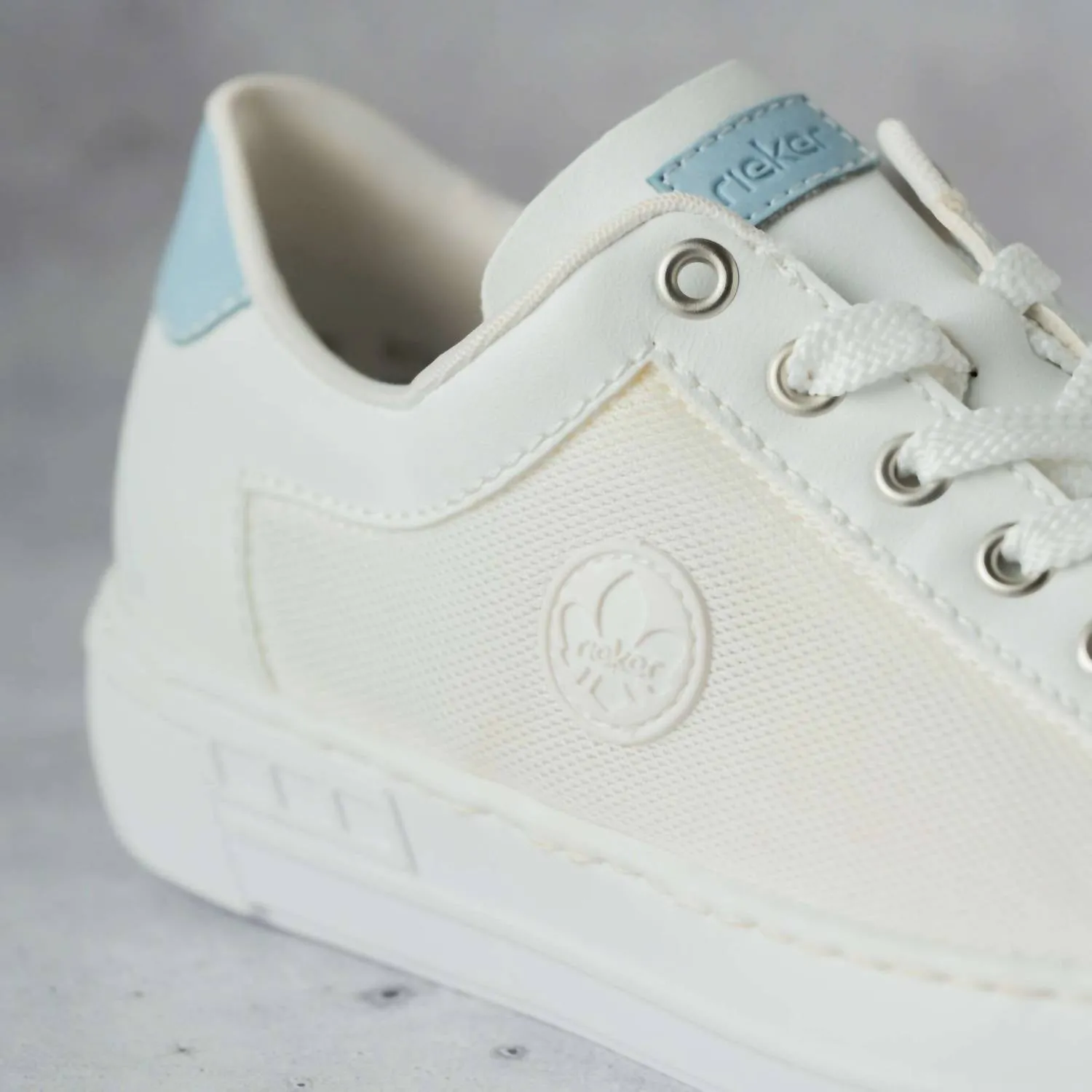 Women's Mesh Paneled Sneakers In White/ciel