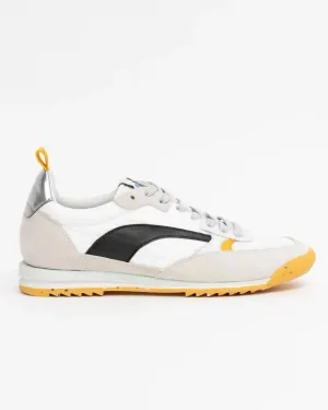 Women's Montreal Sneakers In White/black