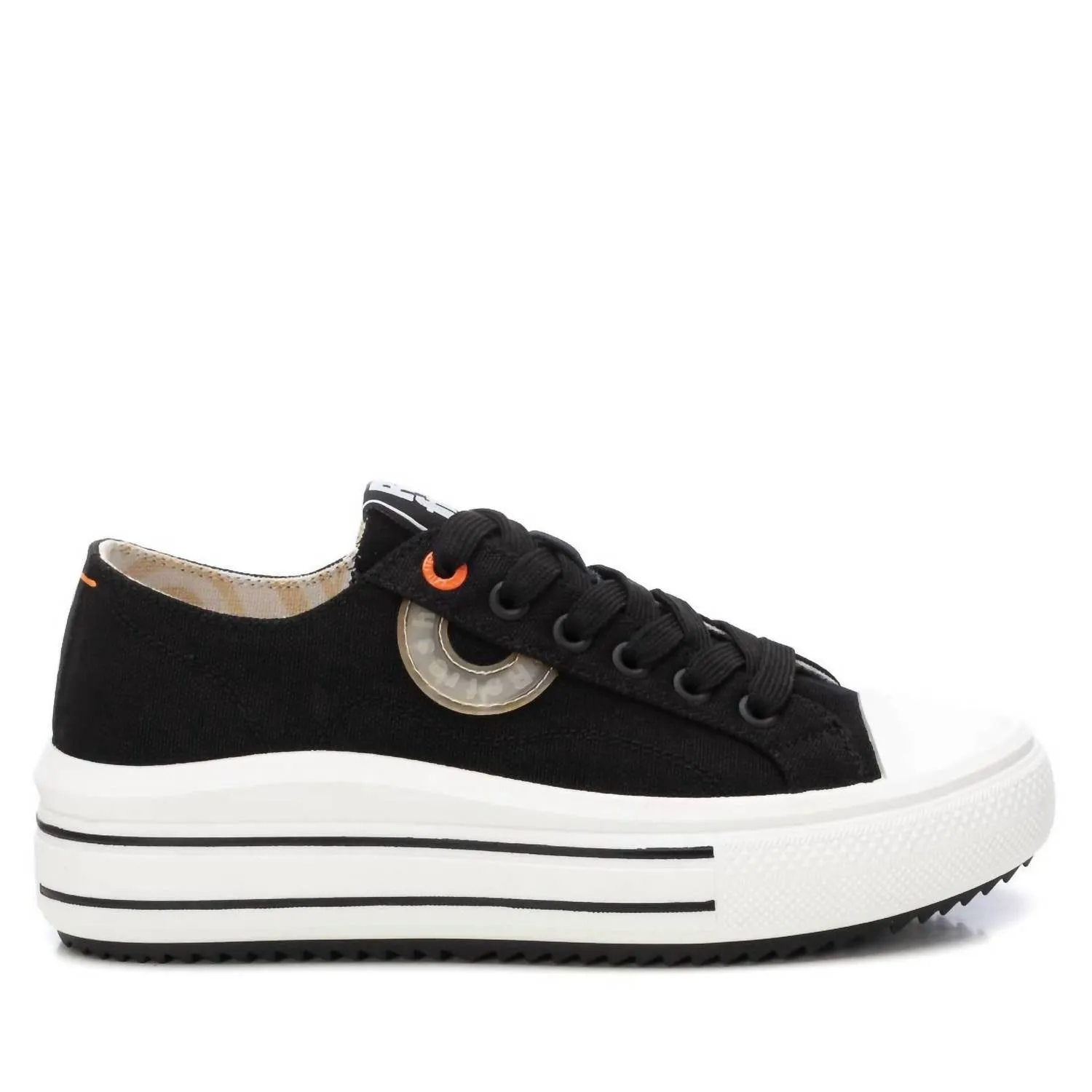 Women's Refresh Sneakers In Black