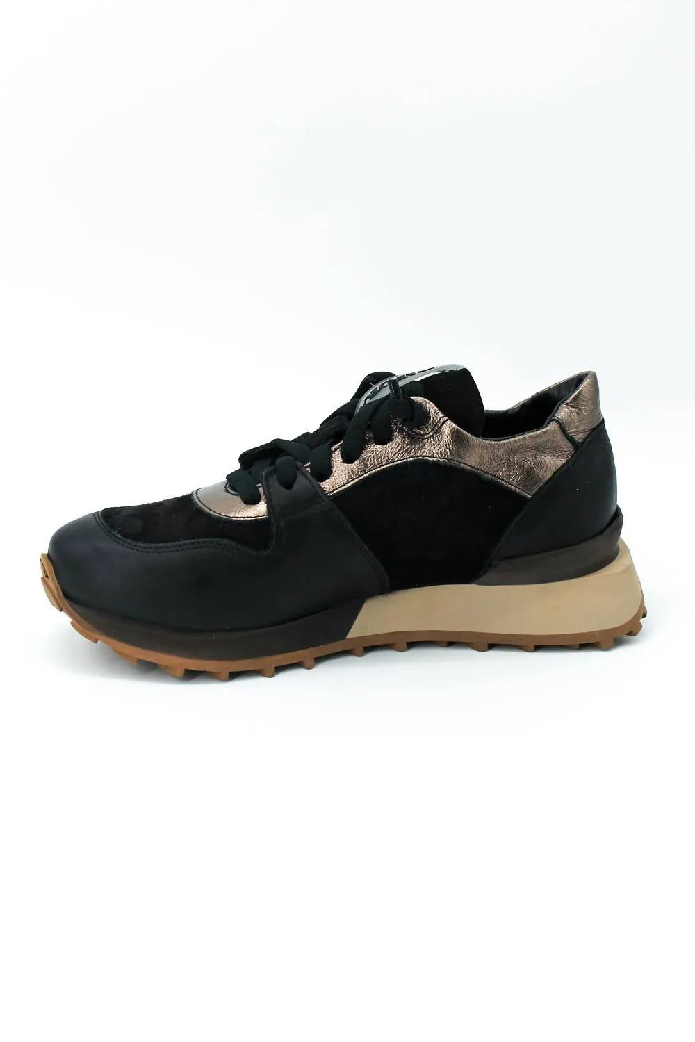 Women's Ruffle Sneaker In Black