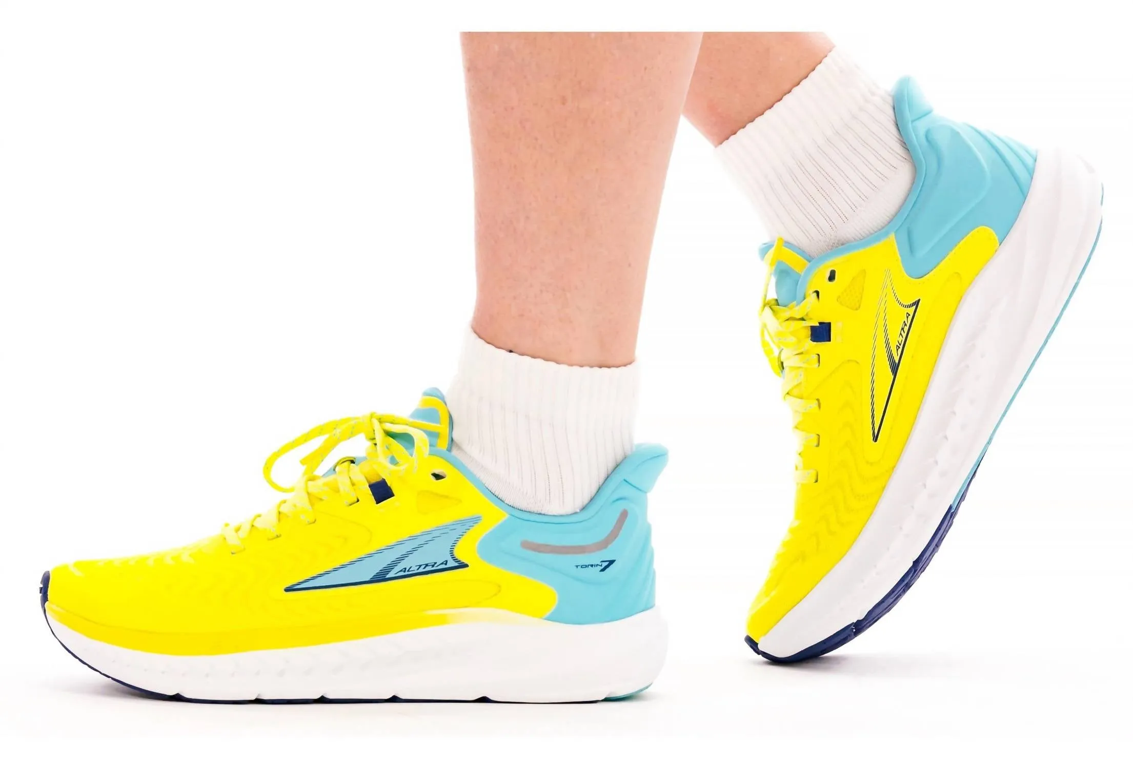 Women's Torin 7 Sneaker In Yellow