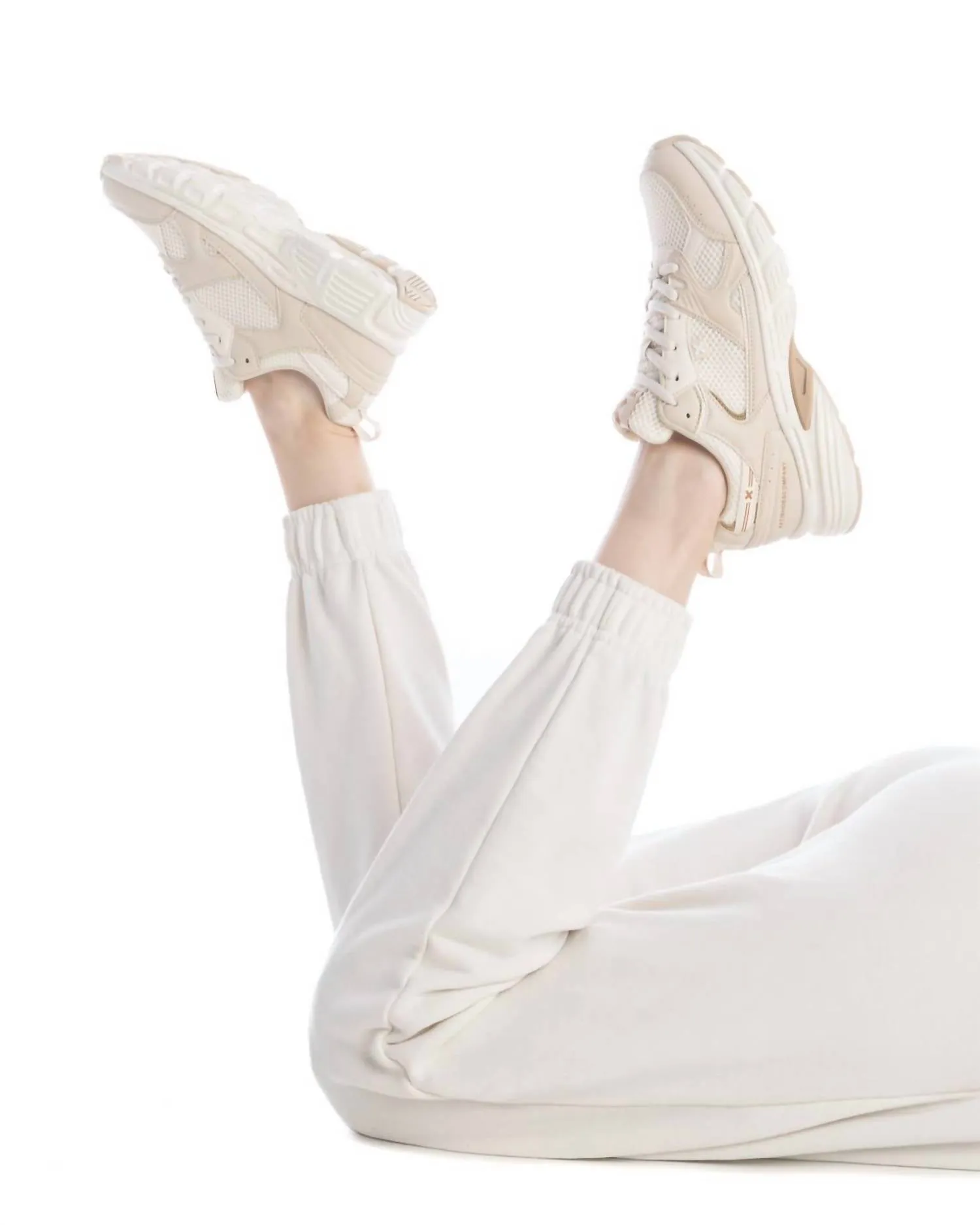 Women's Trainer Sneakers In Beige