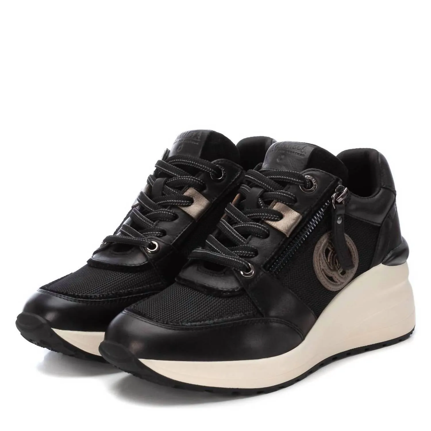 Women's Trainer Sneakers In Black