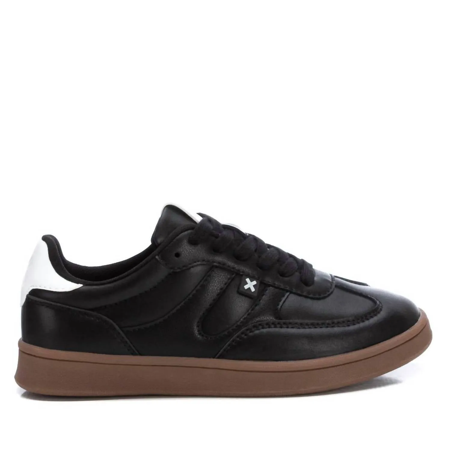 Women's Trainer Sneakers In Black