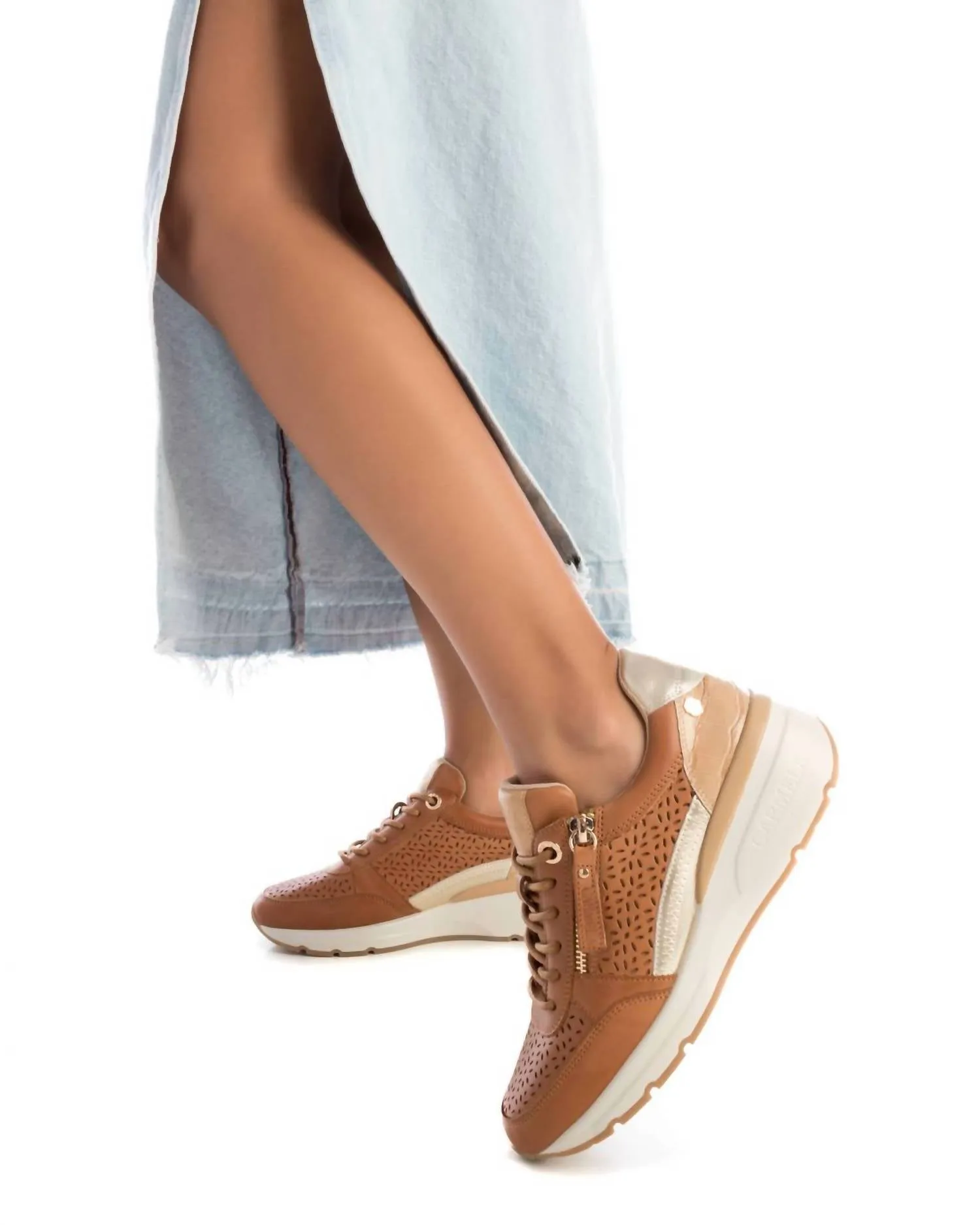 Women's Trainers Sneakers In Camel