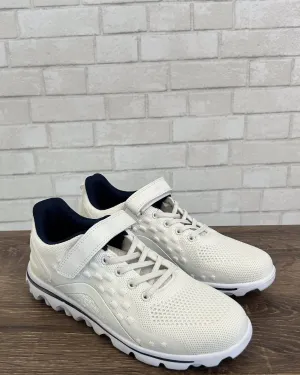 Women's Travelactiv Axial Sneakers In White & Navy