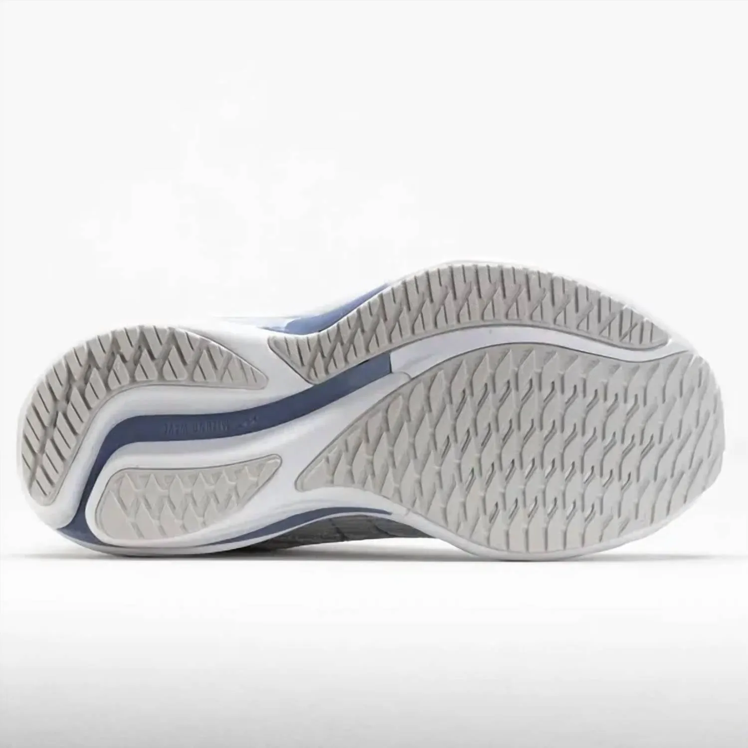 Women's Wave Rider 28 Sneakers In White/nimbus Cloud
